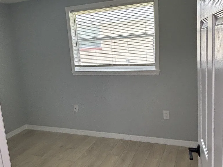 4948 Hazner St — Photo 10