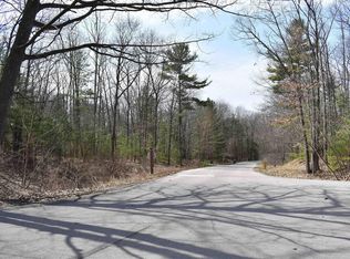 377 Peninsula Knolls Ln, Traverse City, MI 49686