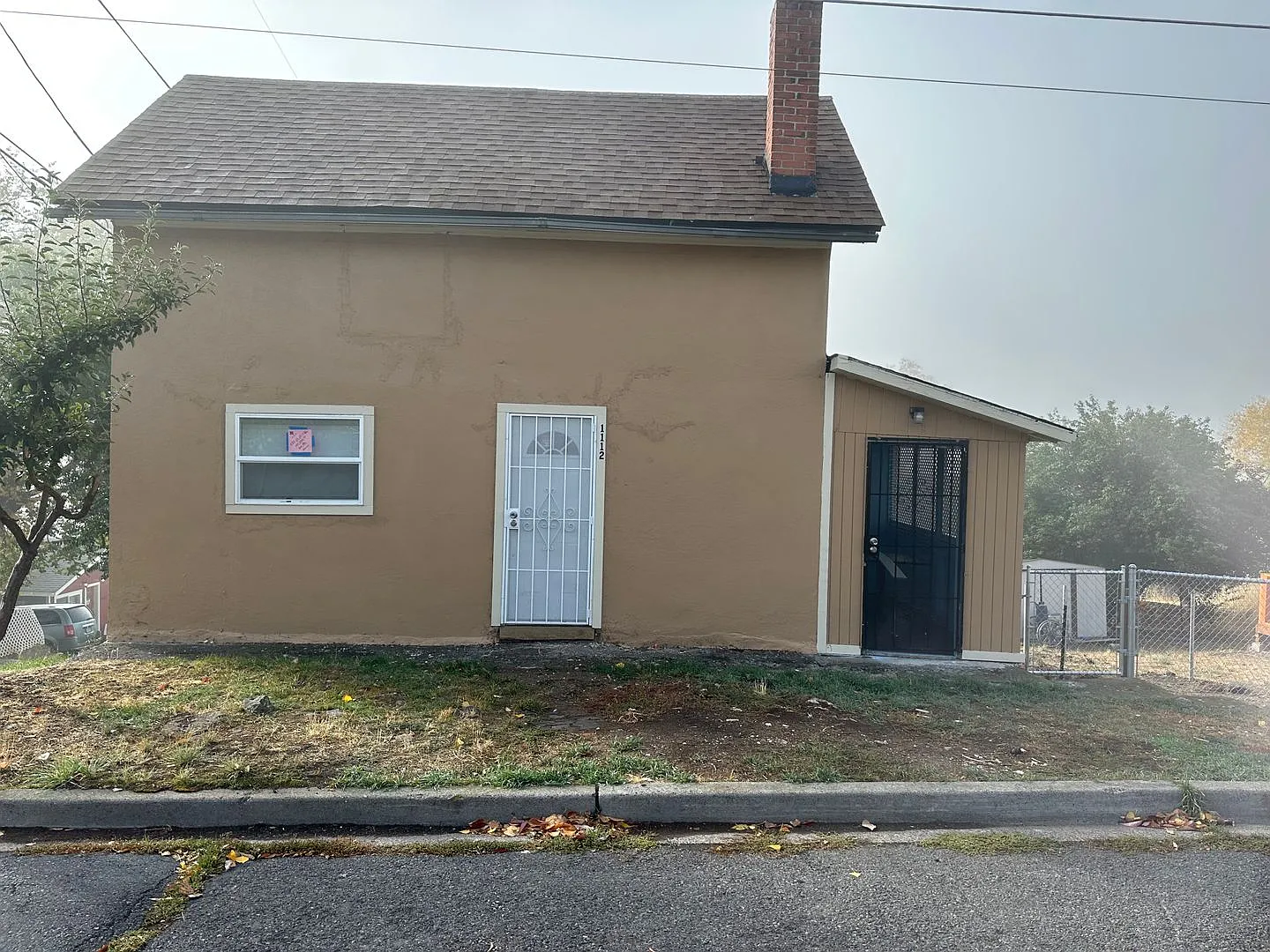 1112 Delta St — Photo 2