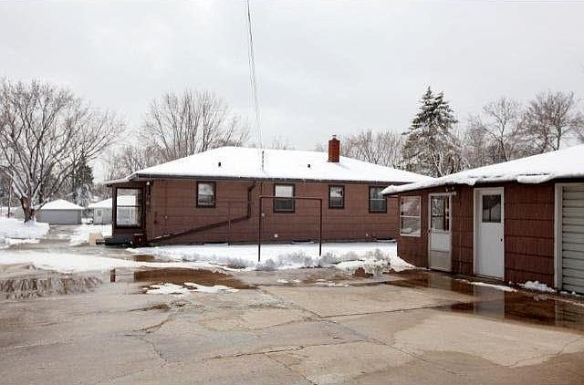 2nd image of 141 Kingston Avenue