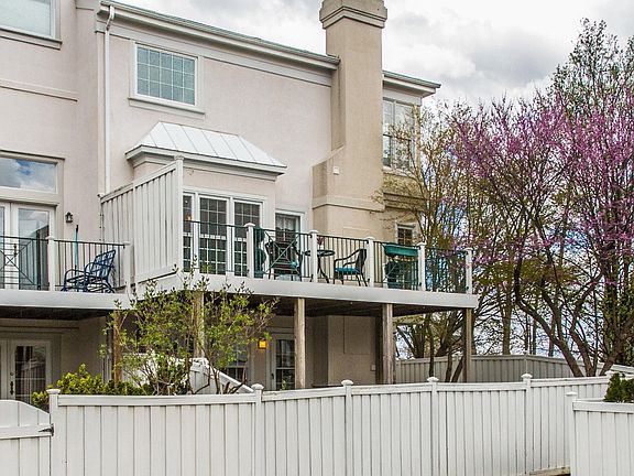 3rd image of 12823 Dogwood Hills Ln