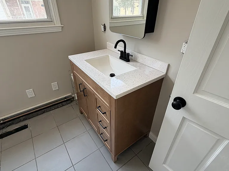 447 Glen St #1 — Photo 20