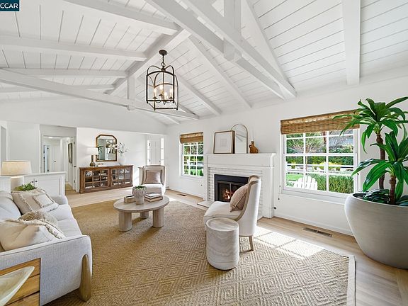 3rd image of 3328 Las Huertas Rd