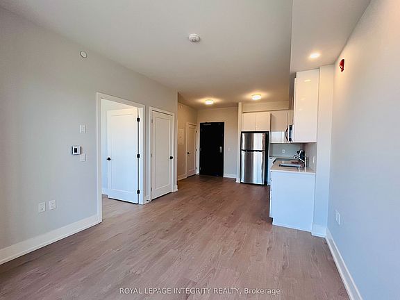 5th image of 1350 Hemlock Rd #203