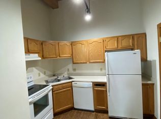 Belle Harbor offers one, two, and three bedroom lofts, Racine, WI 53403
