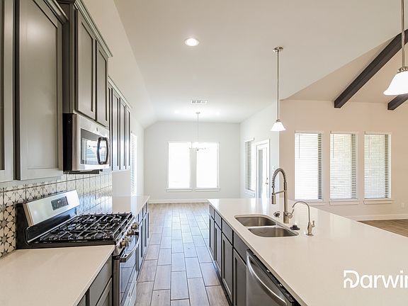4th image of 2706 Ocean Key Dr