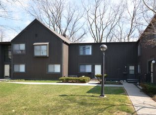 230 Falkirk Ct, Kalamazoo, MI