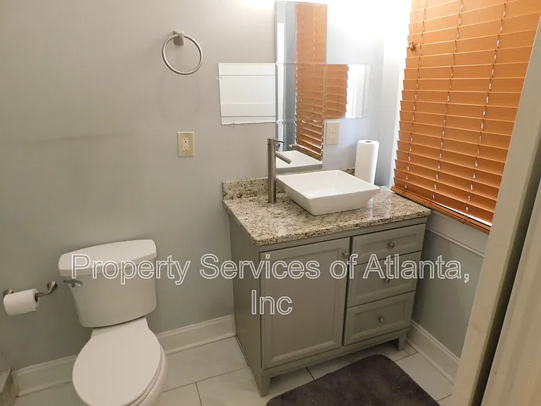 675 Grady Pl SW — Photo 9