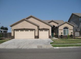 811 S Kenneth Ave, Kerman, CA 93630