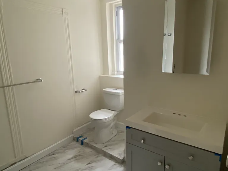 10 Glenville Ave #2 — Photo 4
