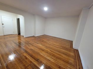 42-15 81st St #4H, Elmhurst, NY 11373
