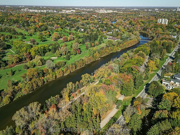 3rd image of 786 Springbank Dr