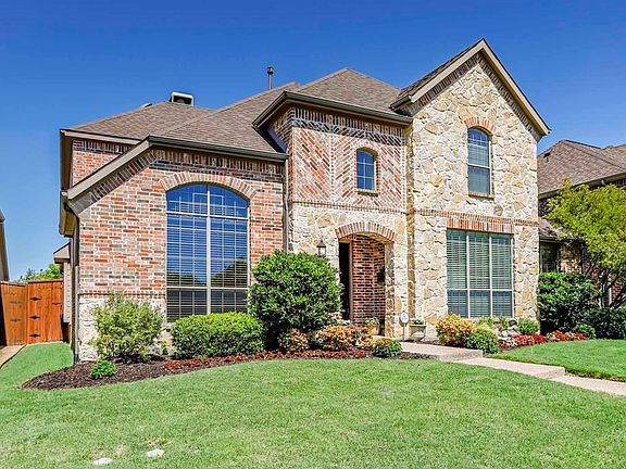 2nd image of 412 Black Castle Dr