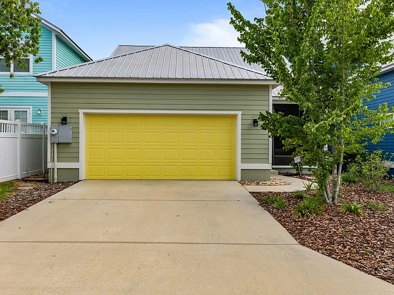 5005 NW 11th Pl — Photo 27