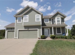21120 W 56th Ter, Shawnee, KS 66218