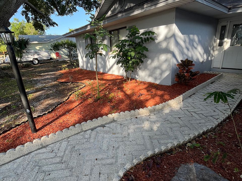 1st image of 211 Lake Thomas Dr