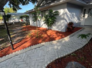 211 Lake Thomas Dr, Winter Haven, FL 33880