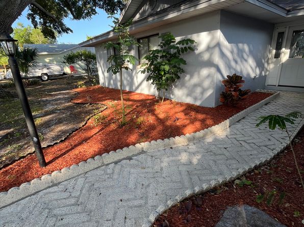 211 Lake Thomas Dr