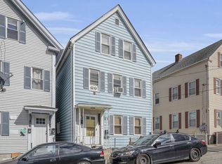 28 Chapel St, Lowell, MA 01852