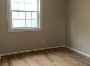 680 Cleo Ct, Wheeling, IL 60090