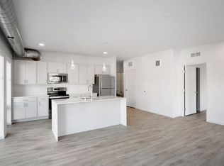 2618 W 44th St #2B-2BA-1084SQFT, Minneapolis, MN 55410