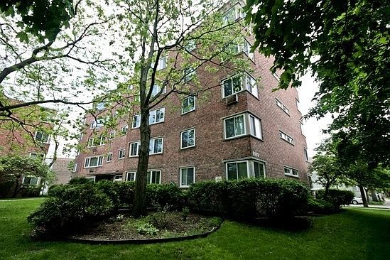 1st image of 6149 N Wolcott Ave APT 5B