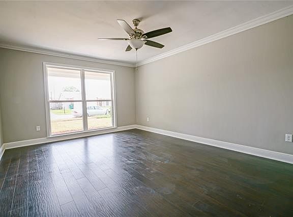 4th image of 2713 W Catawba Dr