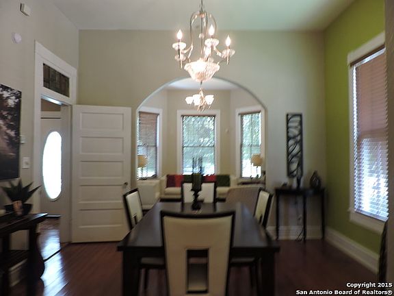3rd image of 303 Leigh St