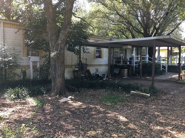 1615 E Apache Trl, Granbury, TX 76048