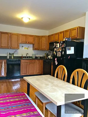 Rented by Highline Residential | media 12