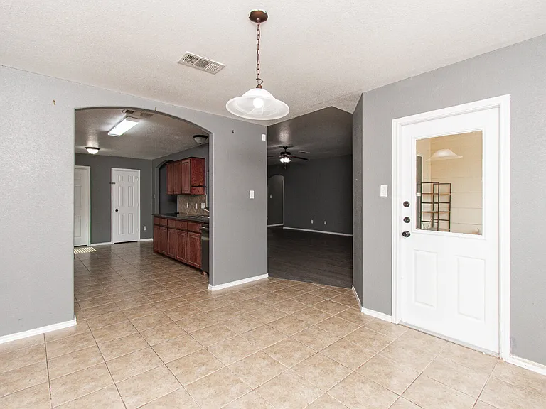 3200 Alamocitos Creek Dr — Photo 7