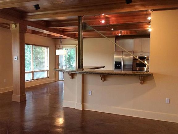 3rd image of 309 Opal St APT 2C