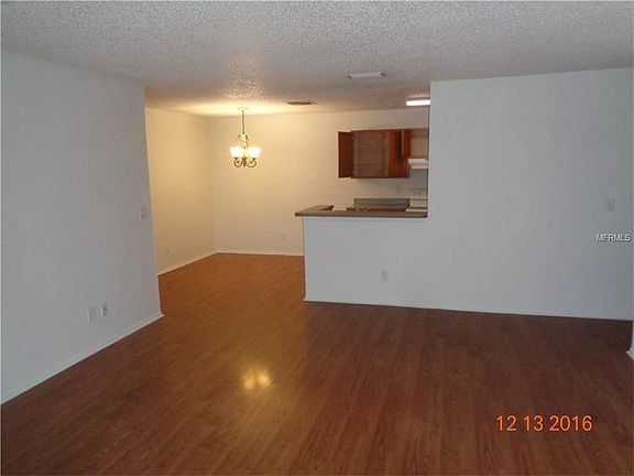 4th image of 2002 Cascades Blvd Unit 105