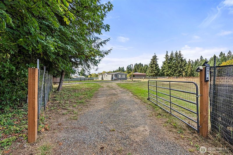 4th image of 241 Foster Creek Road #B