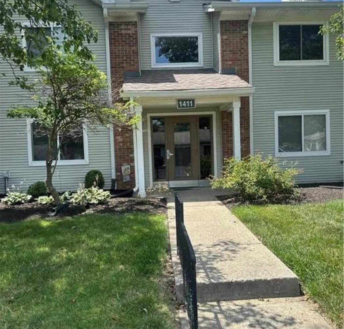 2 bed, 987 sqft, $1,500 — Photo 1