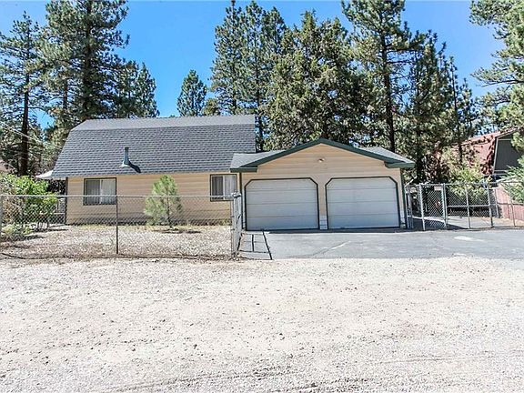3rd image of 2069 Mahogany Ln