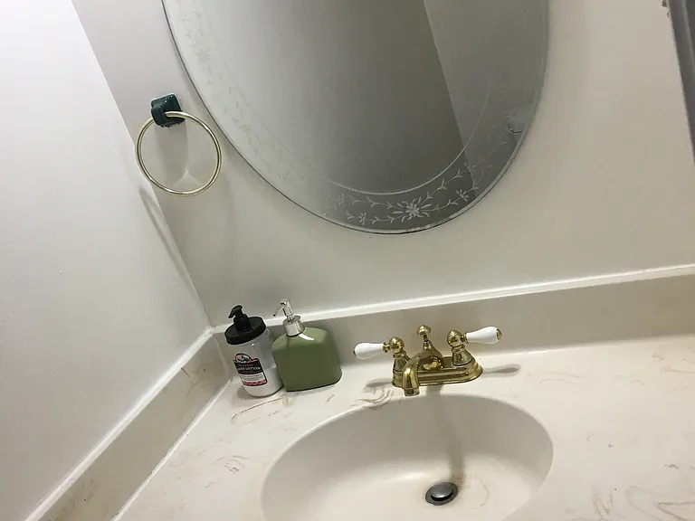 19 Grotto Ct — Photo 5