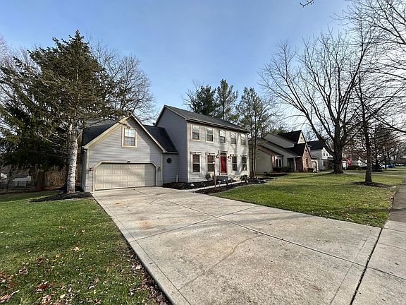 4th image of 320 Spruce Hill Dr