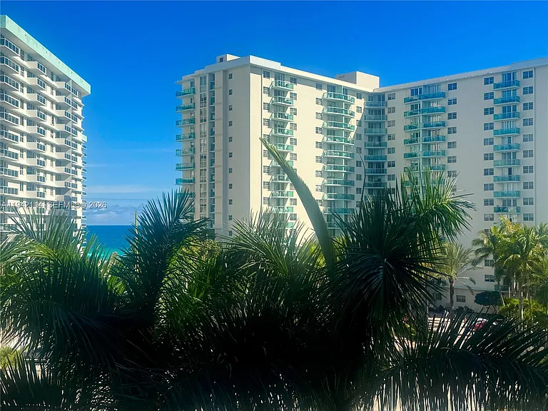 3800 S Ocean Dr #519 — Photo 23