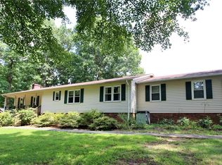 3418 Edgefield Rd, Greensboro, NC 27409