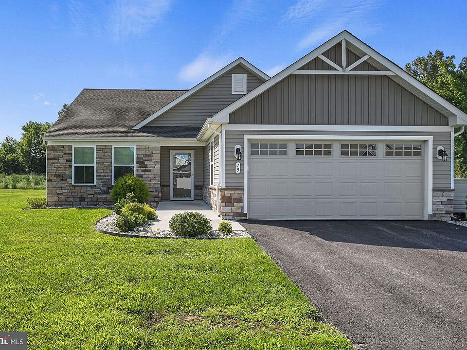 1st image of 79 Laertes Dr