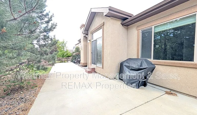 6209 Leon Young Dr — Photo 55