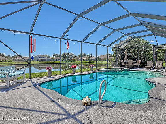 3rd image of 4372 Fletcher Ln