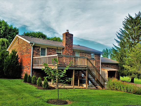 4th image of 207 Lewis Dr