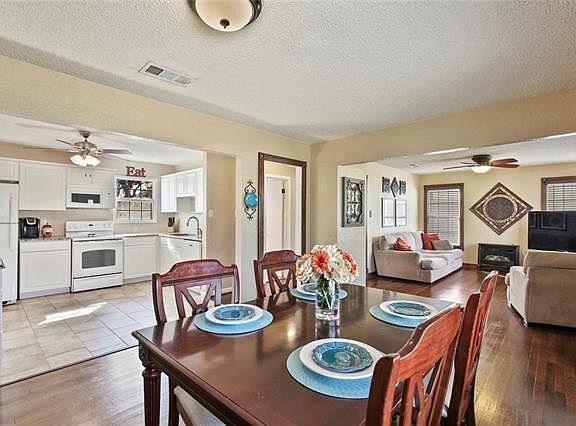 5th image of 232 Harrison Ln