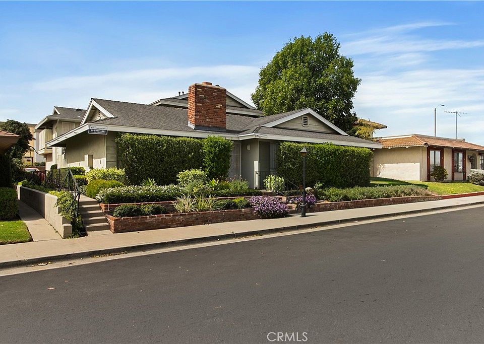 1st image of 17021 Pinehurst Ln