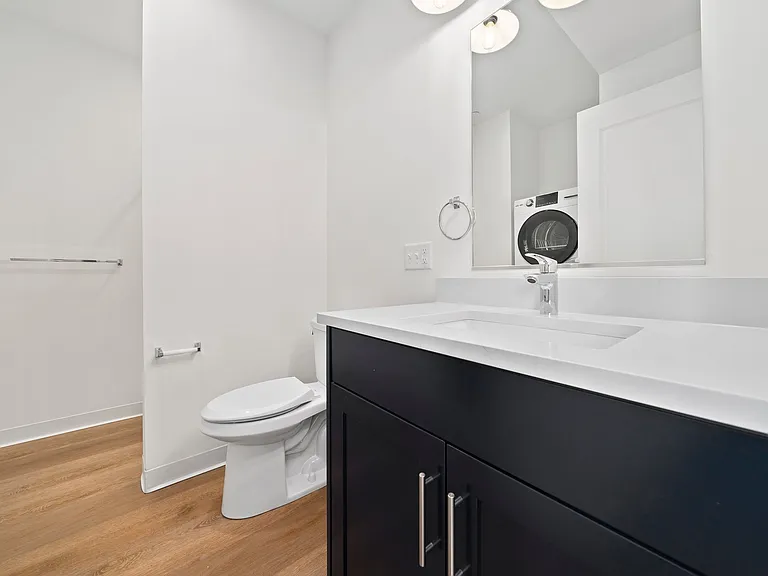 121 North St #204 — Photo 8
