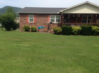 139 Elk Lake Ln, Jacksboro, TN 37757