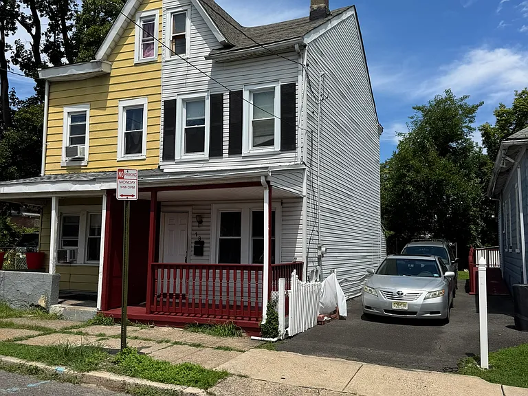 18 Wiley Ave — Photo 1