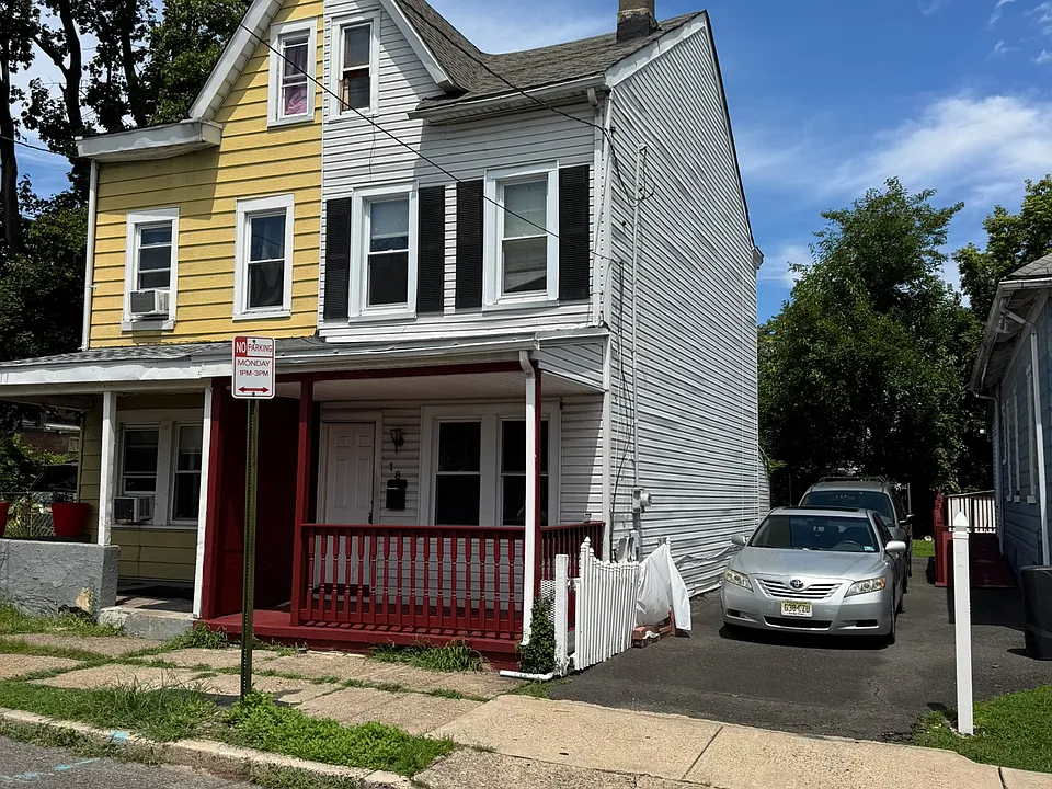18 Wiley Ave
